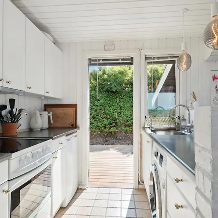 度假居 Stunning In Knebel With House Sea View *